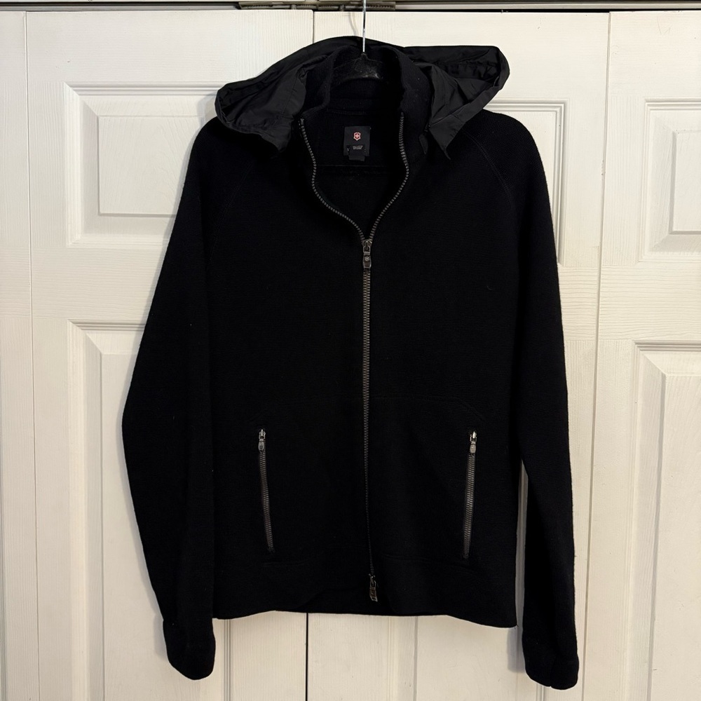 Victorinox 100% Wool Black Full Zip Hooded Sweater/Jacket Small